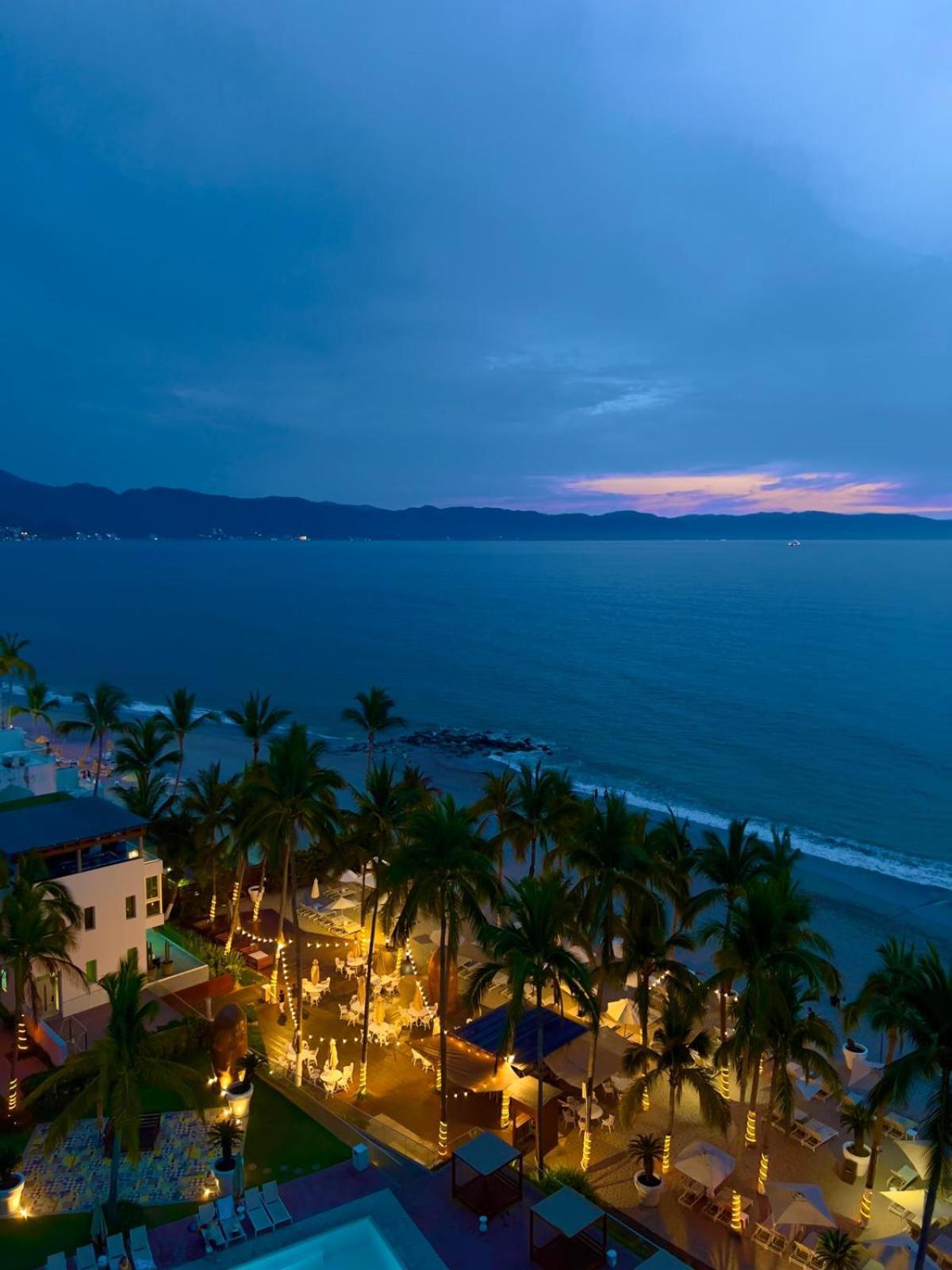 Icon Vallarta, Puerto Vallarta Zewnętrze zdjęcie